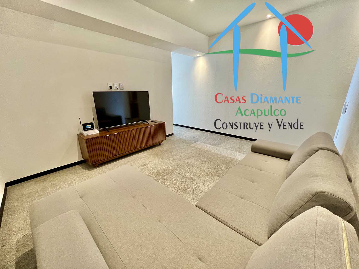 Ocean Front 603 - Sala de televisión 5